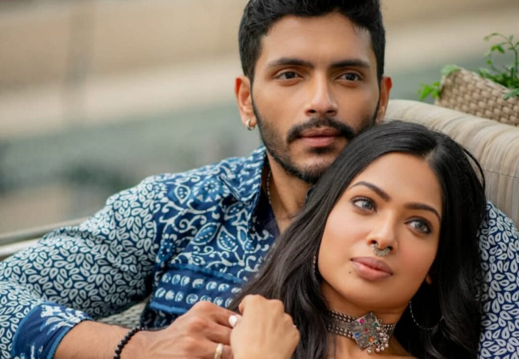 বিবাহবার্ষিকীর স্মৃতিতে ডুব অর্জুন চক্রবর্তীর