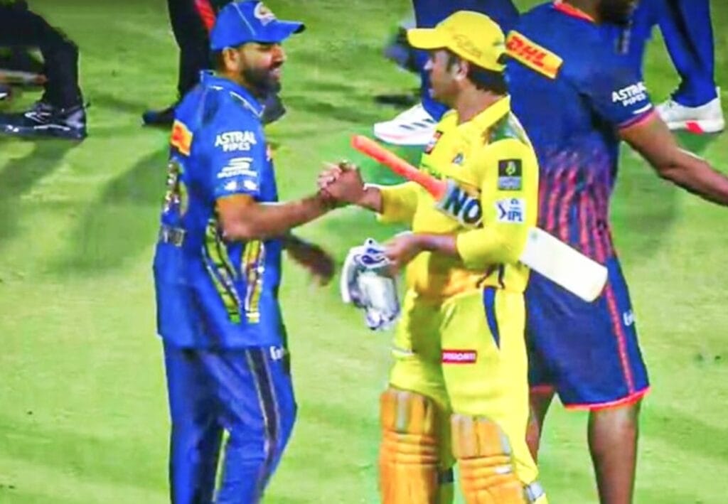 মুম্বইয়ের আনলাকি থার্টিন, রোহিত শূন্যের রেকর্ড, মাঠে নামলেন ধোনি