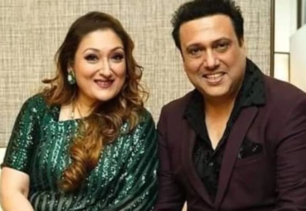 গোবিন্দার কথা শুনেই হেঁটে বেরিয়ে যান সুনীতা! ক্ষোভ উগরে দিলেন ছবিশিকারিদের দিকে