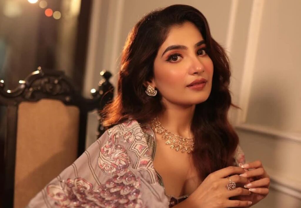 পায়েস, ফুল দিয়েই শুরু সকাল, 'কাছের মানুষেরা ভাল থাকুক', জন্মদিনে এটাই চাওয়া লহমার