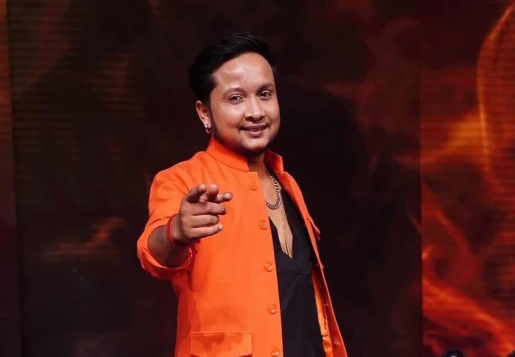 আইসিইউ থেকে ছাড়া পেলেন পবনদীপ, প্রথম অস্ত্রোপচারের পর কেমন আছেন গায়ক?