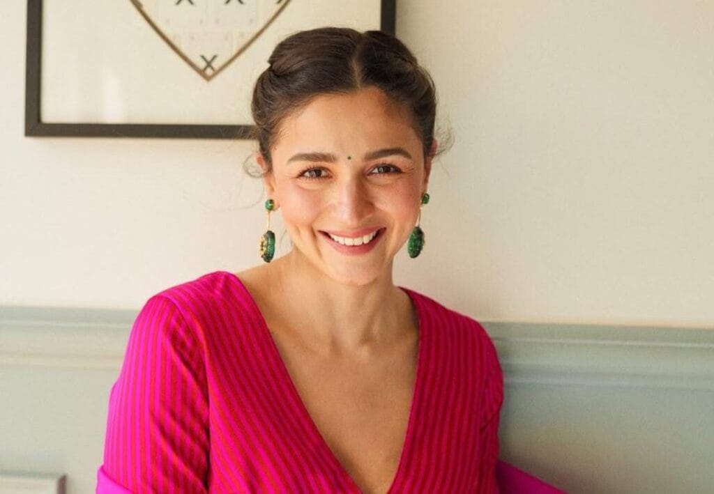 দ্বিতীয়বার মা হচ্ছেন আলিয়া! রণবীর-ঘরনির কান অভিষেকেই রটল 'কানা'ঘুষো