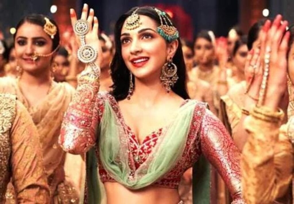 সন্তান জন্মের পরেই নতুন ইনিংস কিয়ারার! বলিউডের 'ট্র্যাজেডি কুইন' হচ্ছেন তিনিই?