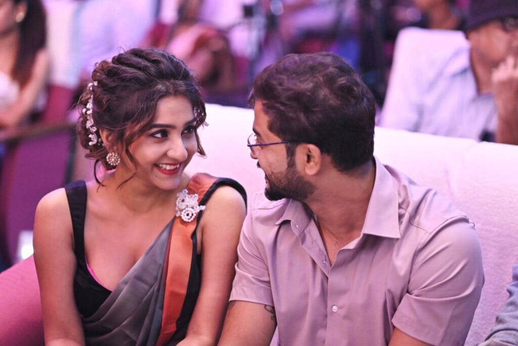 আমি আছি, থাকব সারাজীবন! জন্মদিনে হবু স্বামীকে নিয়ে ডোনার আদুরে পোস্ট