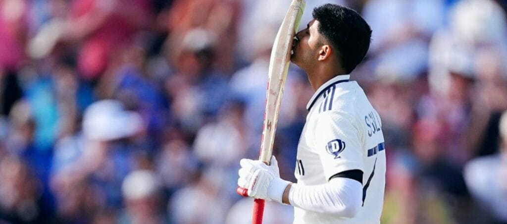 আবার সেঞ্চুরি করে কোহলির সঙ্গে ‘বিরাট’ মিল শুভমনের, যশস্বী ৮৭